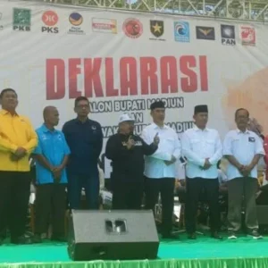 Sebelum Daftar ke KPU, Harmonis Deklarasi Balon Bupati Madiun