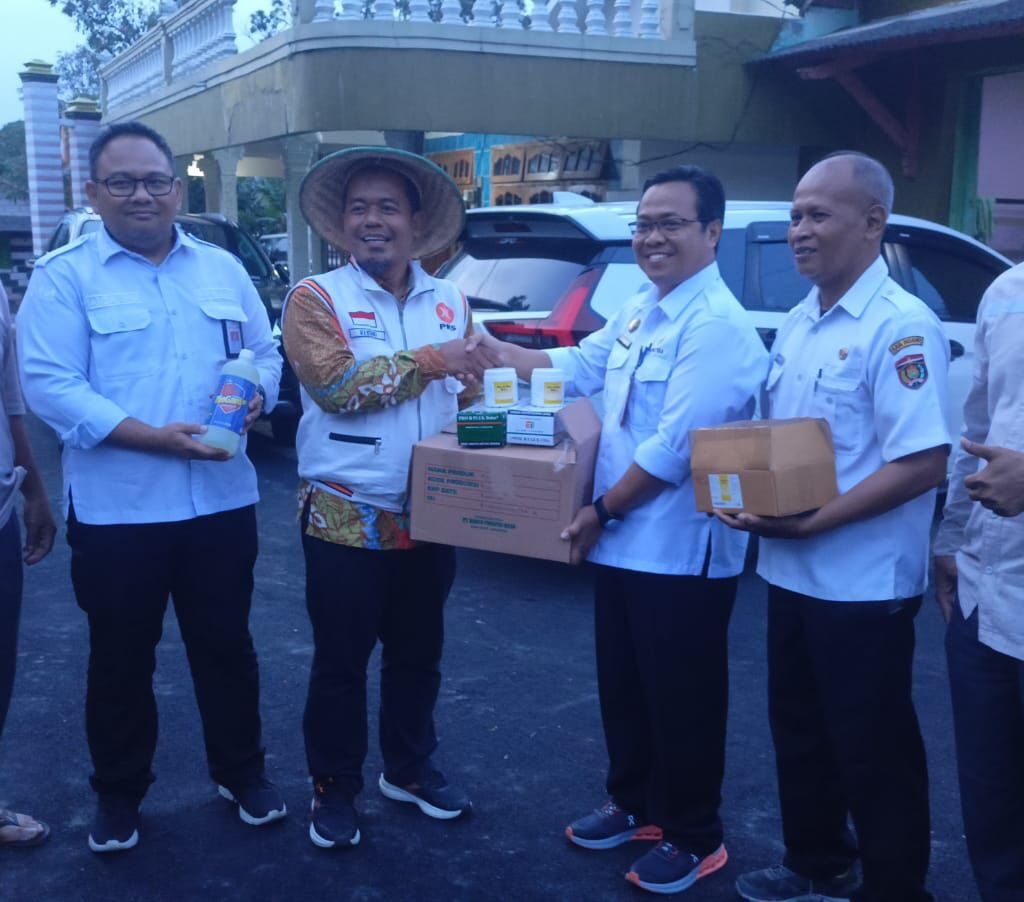 Riyono Caping ; Gerak Cepat Advokasi Vaksin untuk Peternak terkena PMK di Dapil
