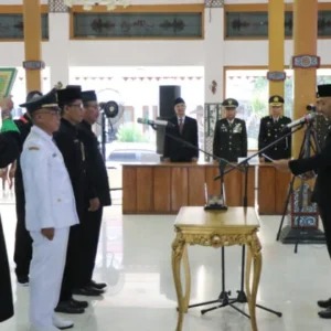 Bupati Lantik Jabatan Administrator, Kasek, dan Kapus
