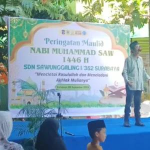 Melalui Peringatan Maulid Nabi SAW, SDN Sawunggaling 1 Berikan Sosialisasi Dampak Negatif Terhadap Anak