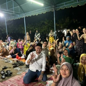 300 Pendukung Zahir & Aslam, Gelar Doa Bersama