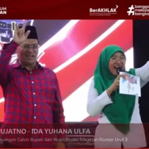 Debat Perdana, Paslon Nomor Urut 3 Tampil Memukau Sampaikan Visi Misi