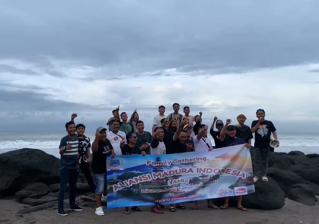 Awal Tahun 2025 AMI Bawa Pengurus Kelilingi Pulau Dewata