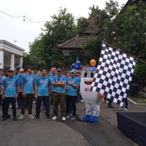 Melalui Event Jalan Sehat KAI Daop 7 Madiun Kenalkan KA Madiun Jaya