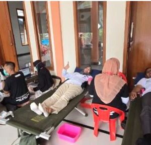 Dinkes Ngawi Gelar Bakti Sosial Peringati HKN Ke – 60