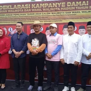Tiga Paslon Pilwakot Madiun Deklarasi Kampaye Damai