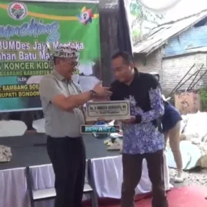 Pj Bupati Launching Unit Usaha Bumdes Jaya Merdeka