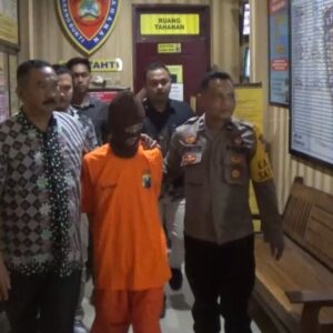 Pencuri HP dan Uang di Konter Magetan Berhasil Dibekuk Polisi