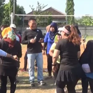 Cabup Sujatno Ikuti Senam Bersama Emak-Emak