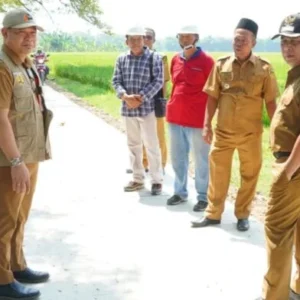 Pastikan Pekerjaan Konstruksi Berjalan Lancar, Pj Bupati Madiun Sidak Proyek Tahap 2