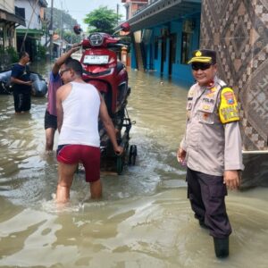 Wow !!! Macet Horor 5 Jam di Simpang 4 Legundi Polisi Berhasil Mengurai