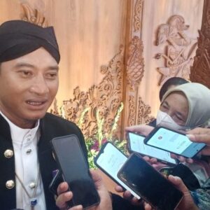Rayakan Hari Jadi Ke-280, Bupati  Luncurkan Buku Sejarah Asal Usul Pacitan Dari Zaman Mataram Kuno Dan Majapahit