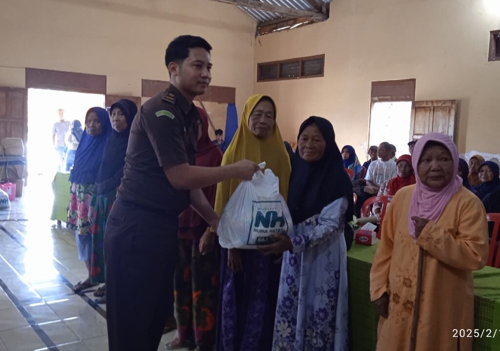 Puncak HPN 2025, KWJI  Bagi Sembako dan Cek Kesehatan Gratis