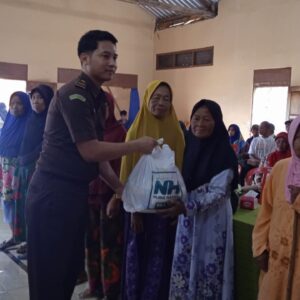 Puncak HPN 2025, KWJI  Bagi Sembako dan Cek Kesehatan Gratis