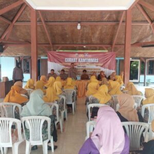 Sat Binmas Polresta Sidoarjo Gelar Curhat Kamtibmas di Desa Pesawahan Porong