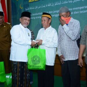 Berbagi di Bulan Suci, LDII Gresik Bagikan 1.500 Paket Santunan Yatim-Piatu dan Dhuafa