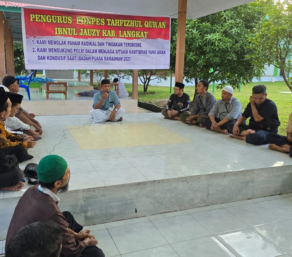 Pengurus PPTQ Ibnul Jauzi gelar Diskusi Ramadhan dan salurkan Paket Sembako