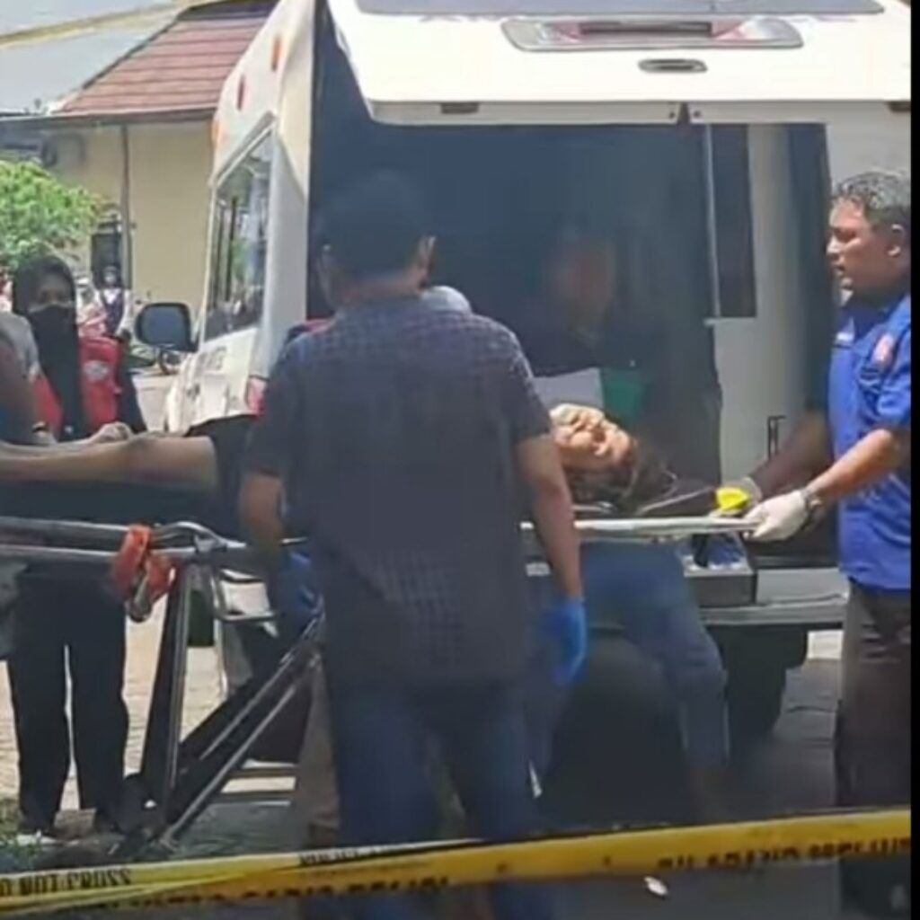 Insiden Berdarah Dua Orang Ditemukan Tewas
