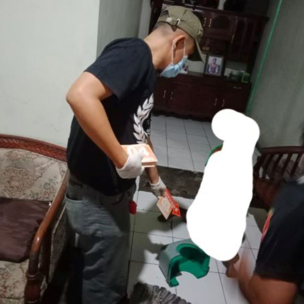 Gempar Seorang Pria Ditemukan Gantung Diri di Gamping Rowo