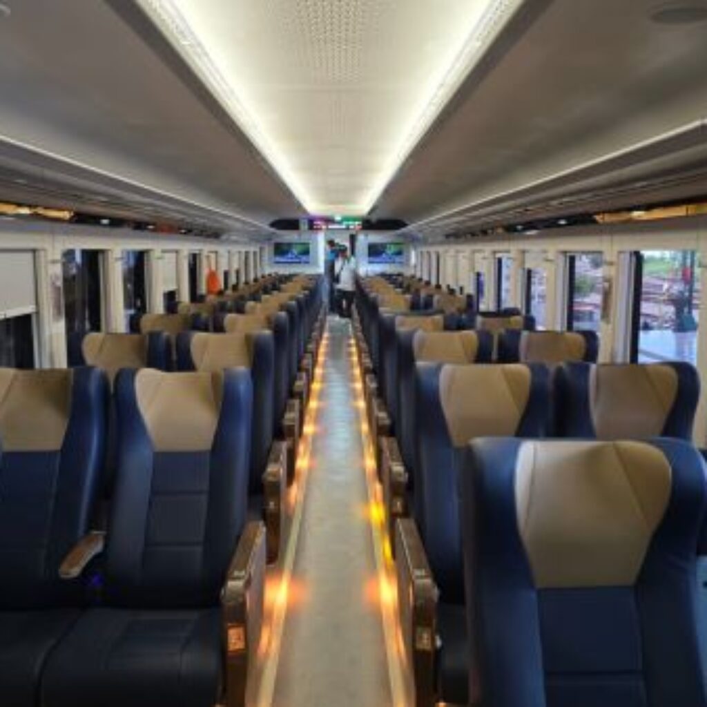 Rasakan Pengalaman Perjalanan dengan Menggunakan KA Kelas Eksekutif New Generation Madiun Jaya