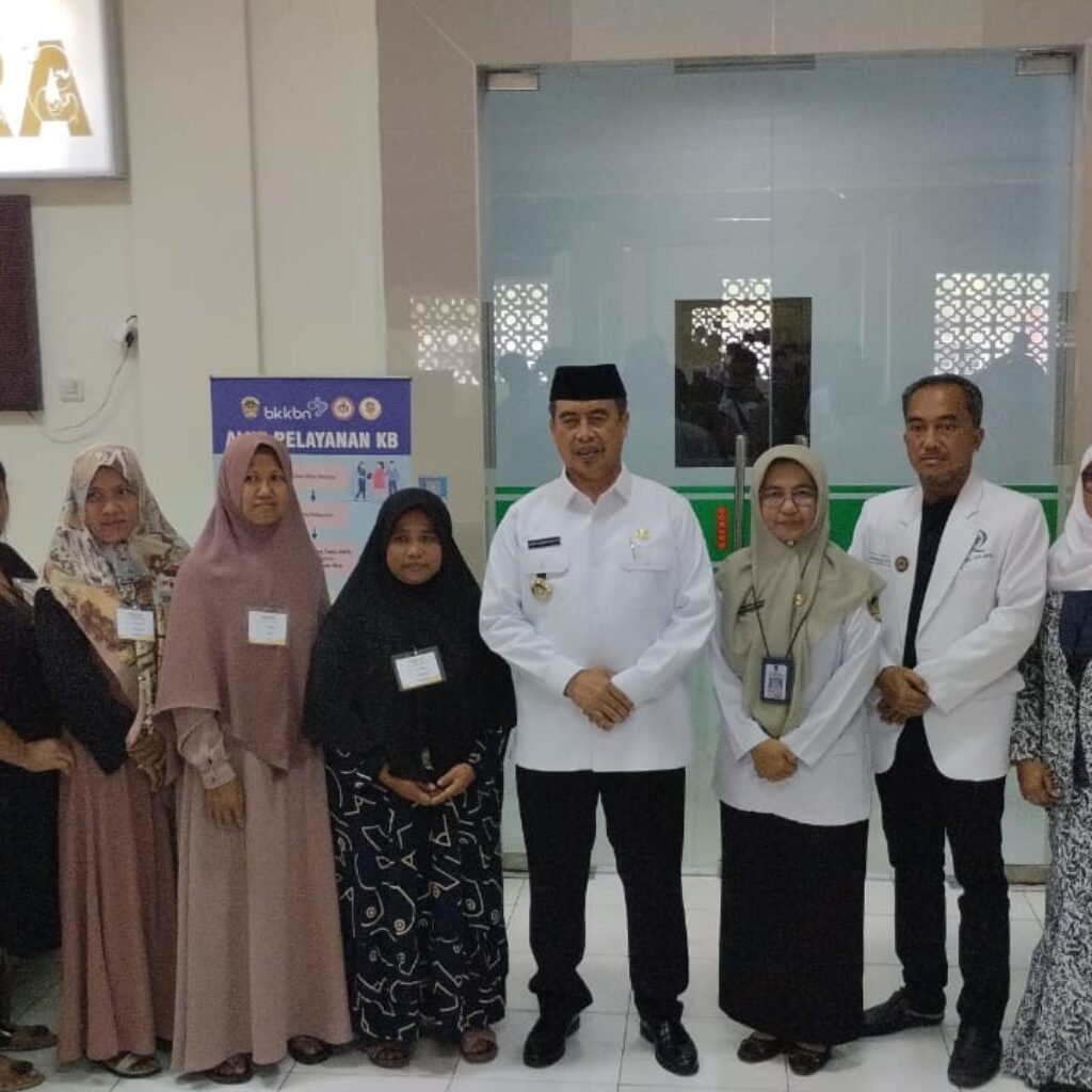 Tingkatkan Kesejahteraan Keluarga, Bupati Madiun Tinjau Pelayanan KB MOW