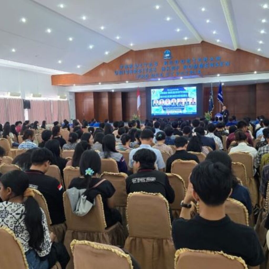 Diskusi Publik Hari Anti Narkoba Internasional, Komitmen Berantas Narkoba UHN Tes Urine Mahasiswa Baru