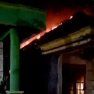 Ditinggal Ke Warung Makan, Rumah Warga Magetan Ludes Terbakar