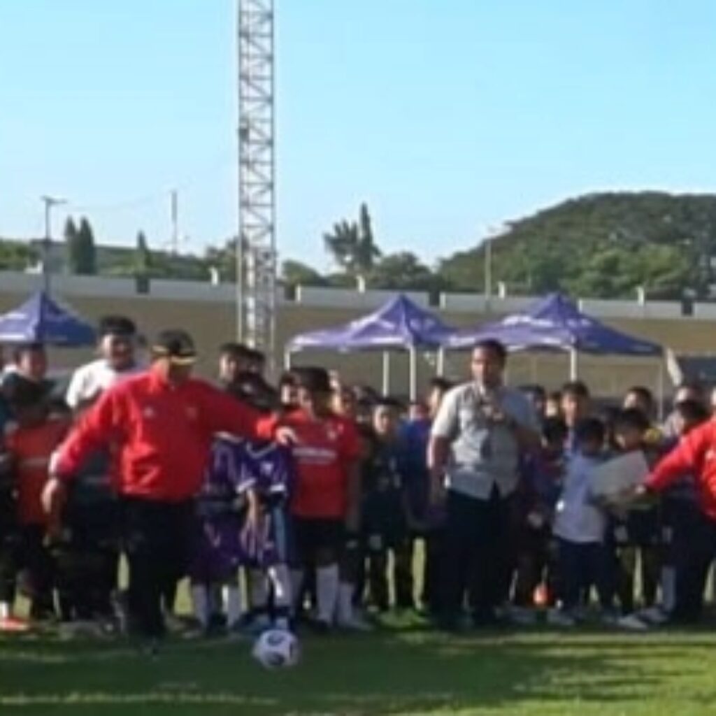 Wali Kota Madiun Membuka Turnamen Sepak Bola Pelajar se-Madiun Raya