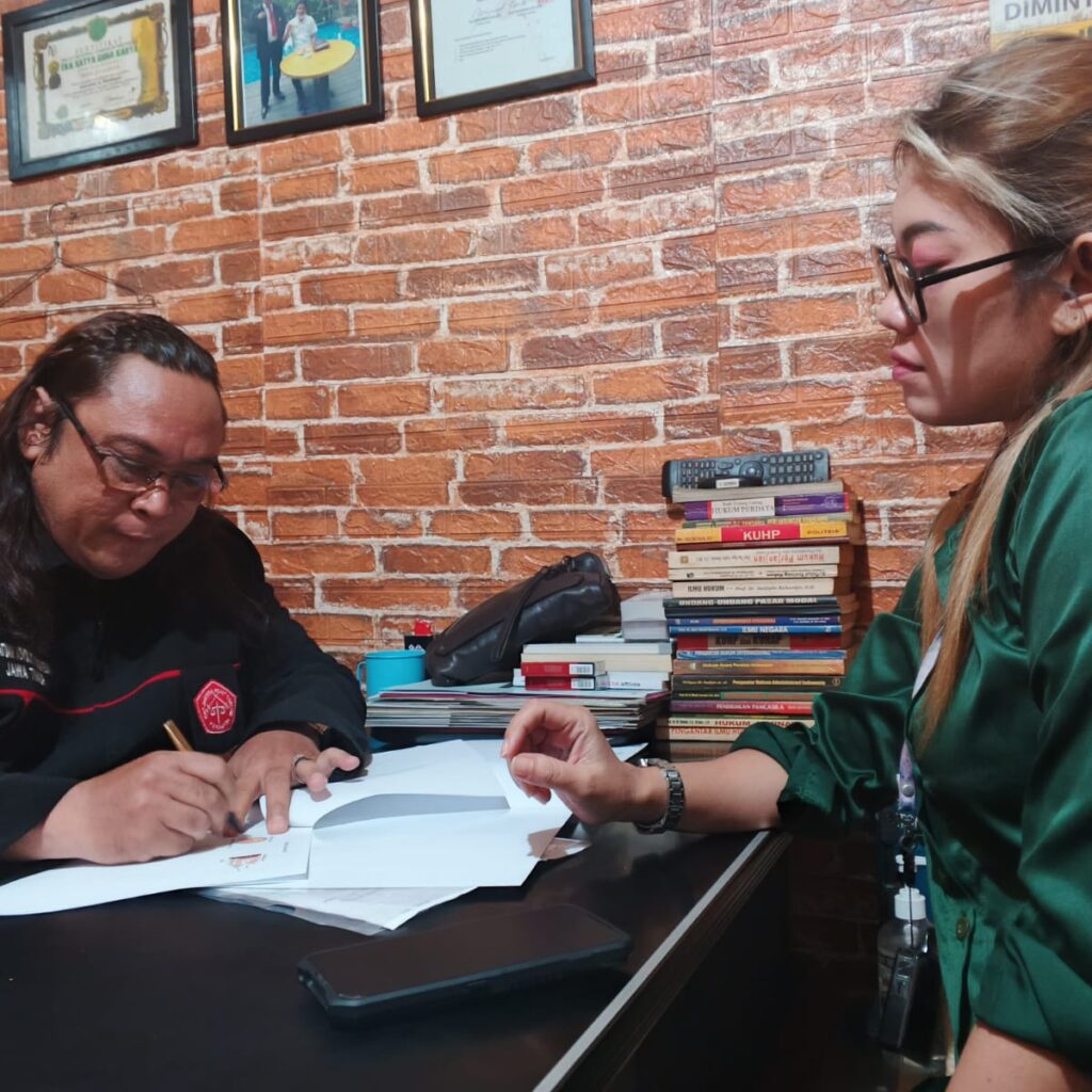 Kuasa Hukum Korban Penganiayan LC di SO Kayoon Minta Polsek Genteng Segera Tangkap Pelaku