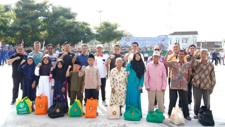 Bakti Teritorial Prima Kodim 0808/ Blitar, Wujud Kepedulian TNI Terhadap Masyarakat Dalam Rangka HUT ke-80