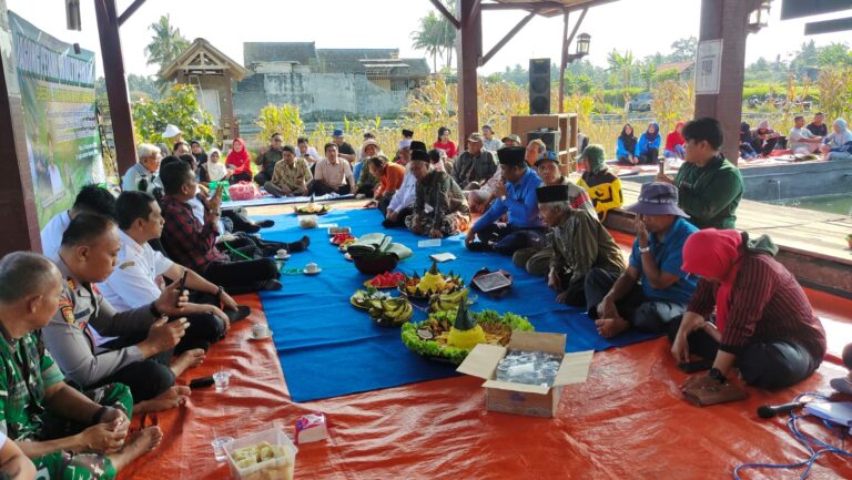 Jagong Tani Multi Pihak Di Desa Kemloko, Wujudkan Kedaulatan Dan Ketahanan Pangan