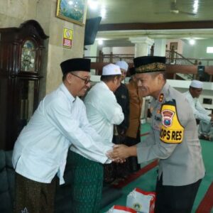 Forkopimda Gresik Bersama Tokoh Agama dan Tokoh Masyarakat Bersatu dalam Doa Bersama