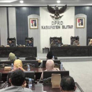 Paripurna DPRD Kabupaten Blitar, PU Fraksi-fraksi Perubahan APBD 2025
