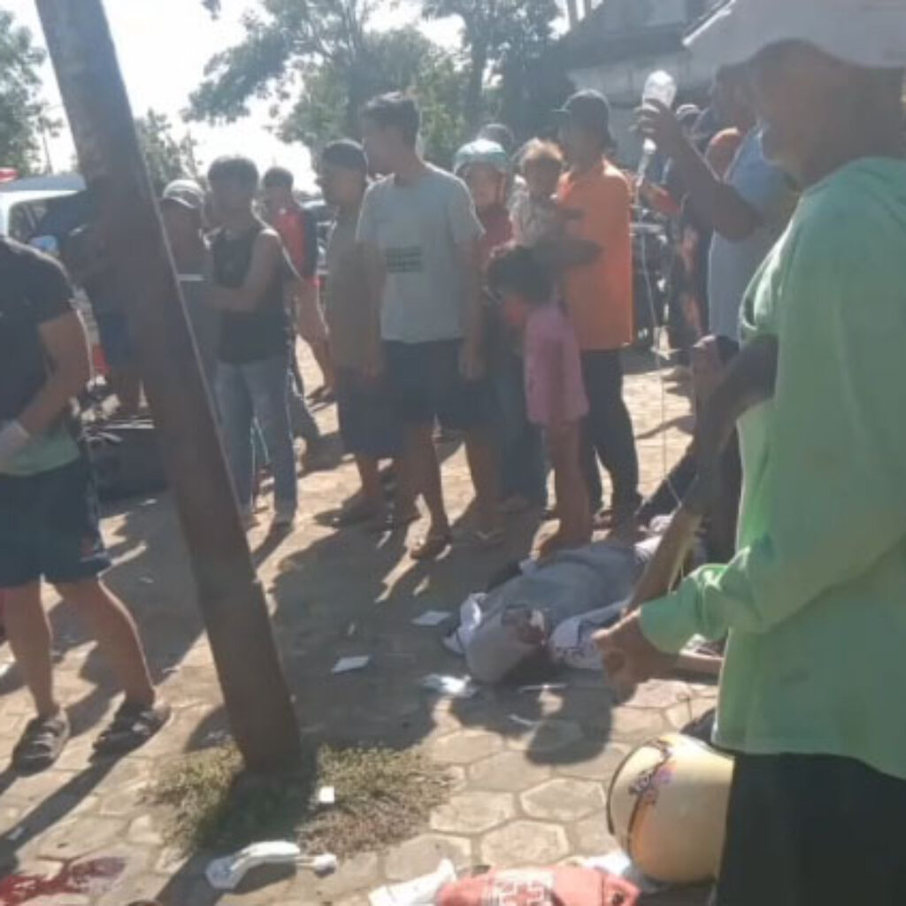 Adu Banteng di Jalur Sarangan, Satu Korban Tewas