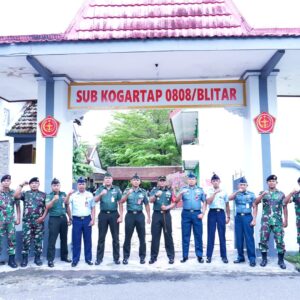 Dandim 0808/Blitar Tinjau Kantor Sub Kogartab dan Berikan Pengarahan Kepada Anggota