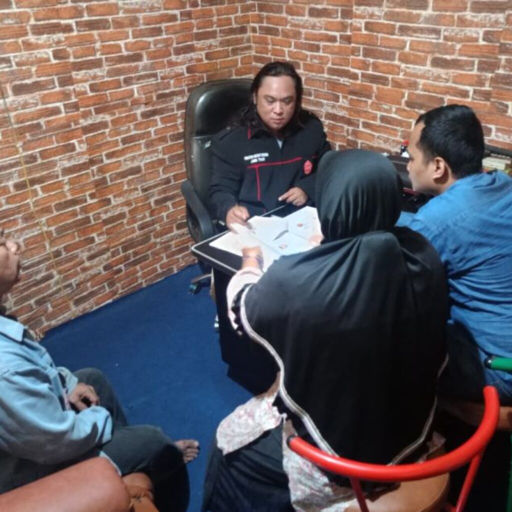 Kisah Guru SMK di Surabaya yang Mengundurkan Diri Karena Dugaan Pelecehan Sesama Jenis