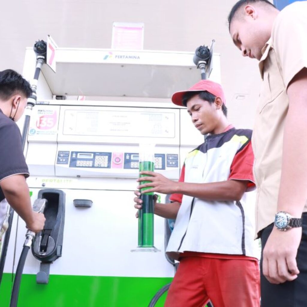 Respons Cepat Polres Gresik Redam Kekhawatiran Warga, Dua SPBU Terbukti Bersih dari Air