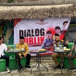 Dialog Publik: Evaluasi 1 Tahun Pemerintahan Prabowo-Gibran: Membangun Kemandirian Bangsa Melalui program MBG dan Birokrasi Bersih.