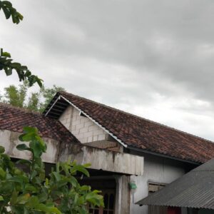 Sumringah, Sadimun Terima Bantuan RTLH dari Pemkab Magetan