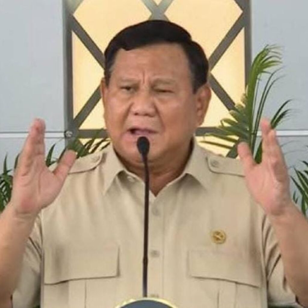 Jacob Ereste :  Rakyat Siap Ikut  Presiden Memburu Korupsi di Indonesia Sampai Ke Antartika