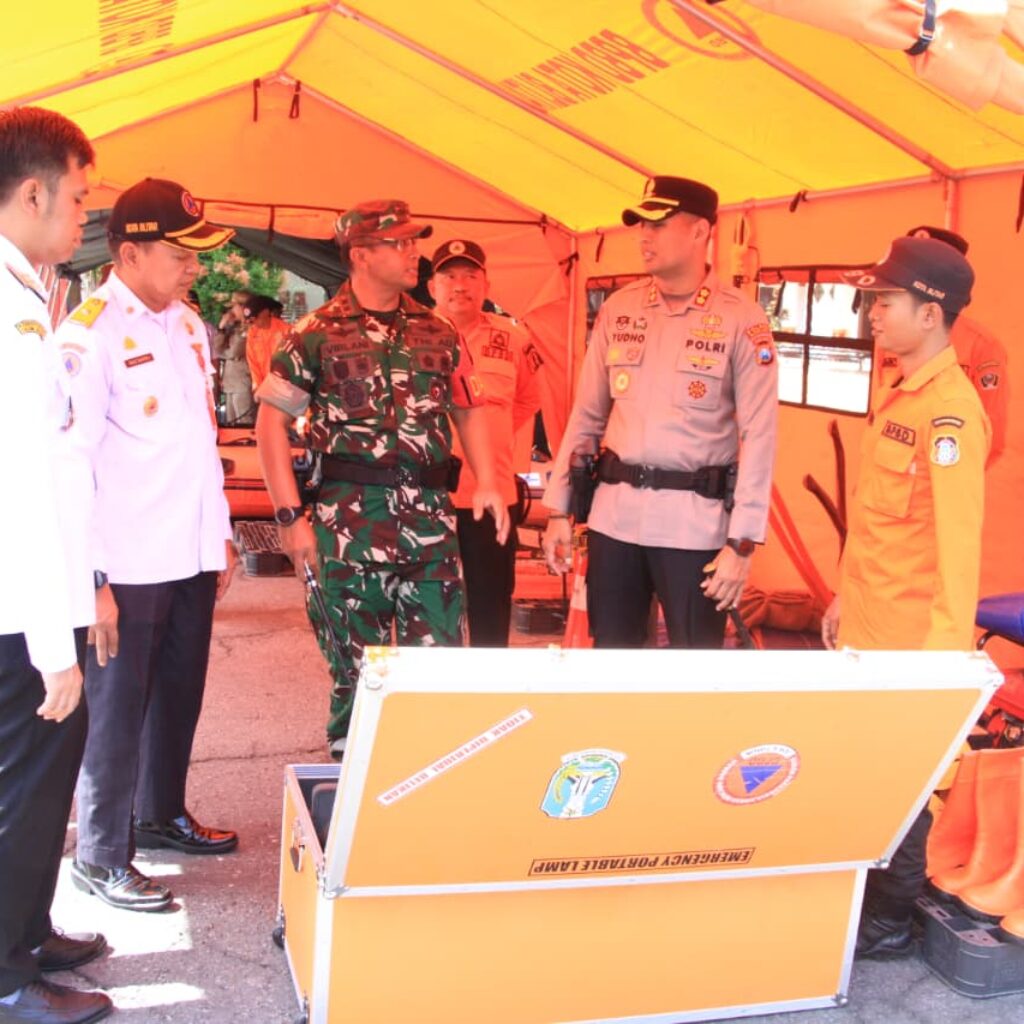 Kesiapsiagaan Menghadapi Bencana di Blitar Dandim 0808/Blitar Berikan Arahan