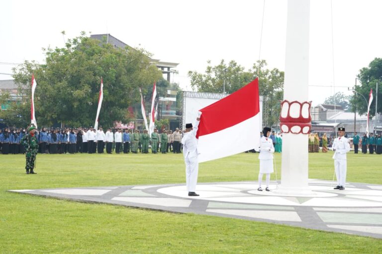 Dandim 0808/Blitar Hadiri Upacara Peringatan Hari Pahlawan, “Semangat Perjuangan Wajib Kita Warisi”