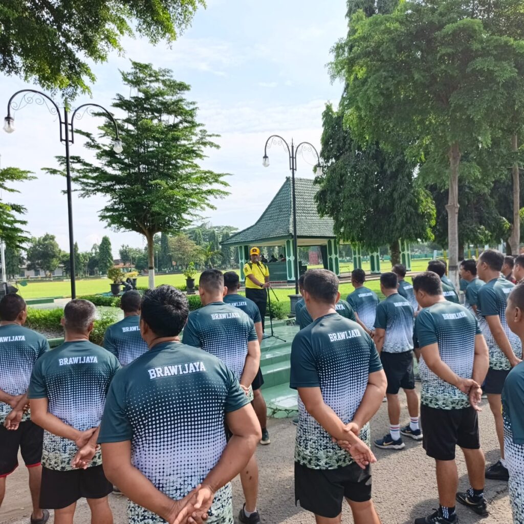 Ukur Kemampuan Fisik Prajurit, Kodim 0808/Blitar Laksanakan Kesegeran Jasmani