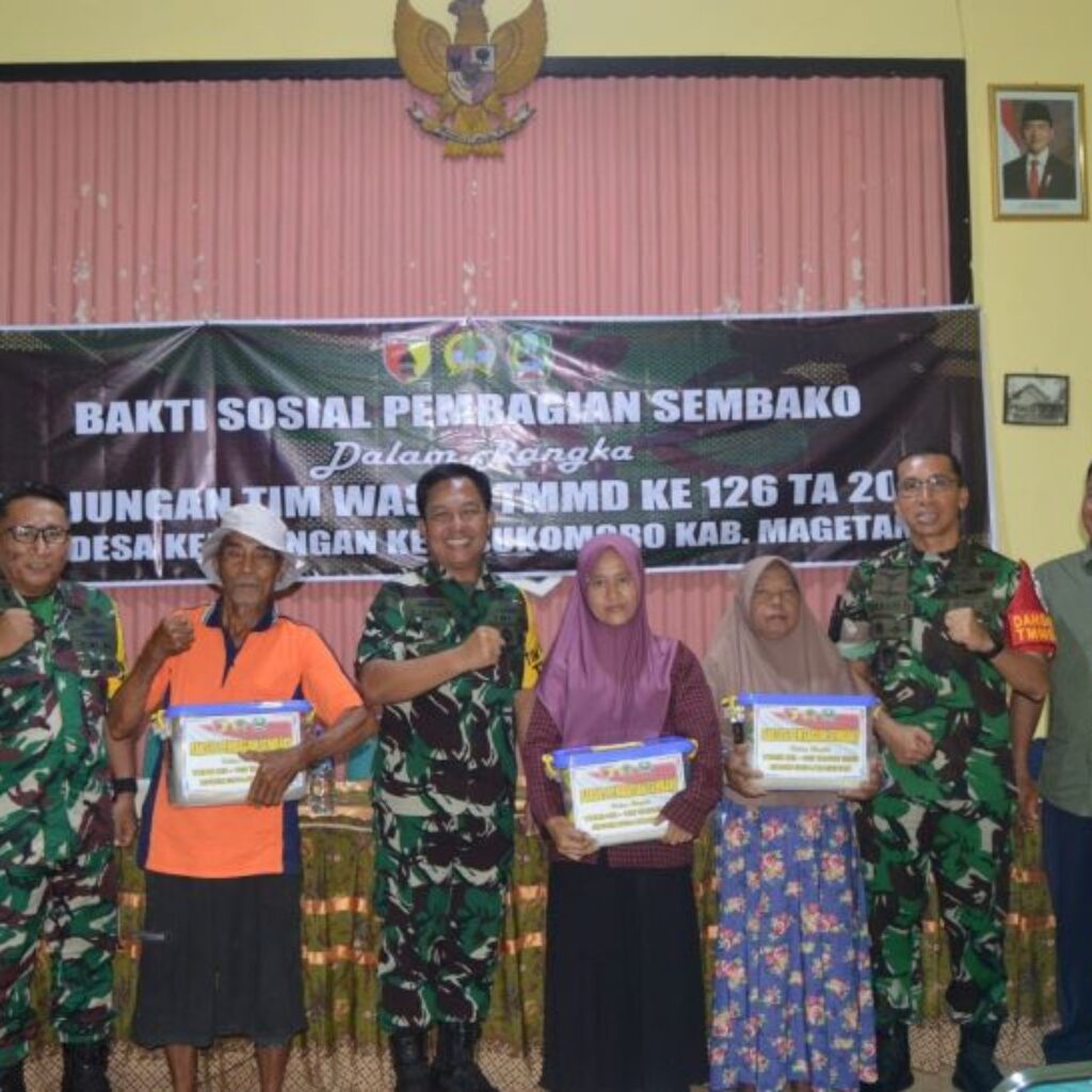 Kunjungan Tim Wasev, Satgas TMMD ke-126 Desa Kembangan Bagikan Sembako