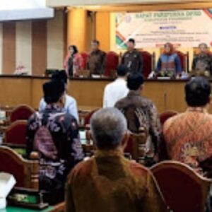 Rapat Paripurna, DPRD Ponorogo Umumkan Akhir Masa Jabatan Bupati Pemilu 2020 dan Tetapkan Pasangkan Terpilih Hasil Pikada 2024