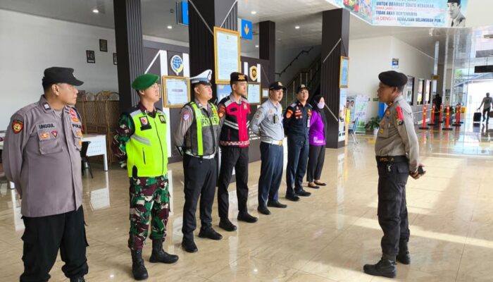 Kodim 0808/Blitar Bersama Polres Blitar Gelar Pos Pengamanan Nataru 2026