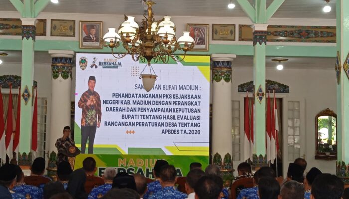 Penyampaian Keputusan Bupati Tentang  Evaluasi Rancangan Peraturan Desa Tentang APB Desa Tahun Anggaran 2026 dan Penandatanganan  Pakta Integritas Oleh Kepala Desa Se Kabupaten Madiun