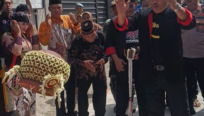 Perkuat Akses Desa, Anggota DPR RI Ali Mufthi Resmikan Jalan PISEW di Ponorogo