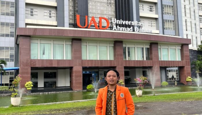 Dampak Positif dan Negatif Pendidikan Di Era Digital Menggunakan Media Sosial