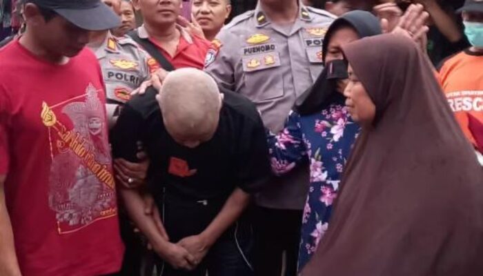 Terpasung 20 Tahun, ODGJ di Ponorogo Akhirnya Dijemput Ipda Purnomo Polisi Baik